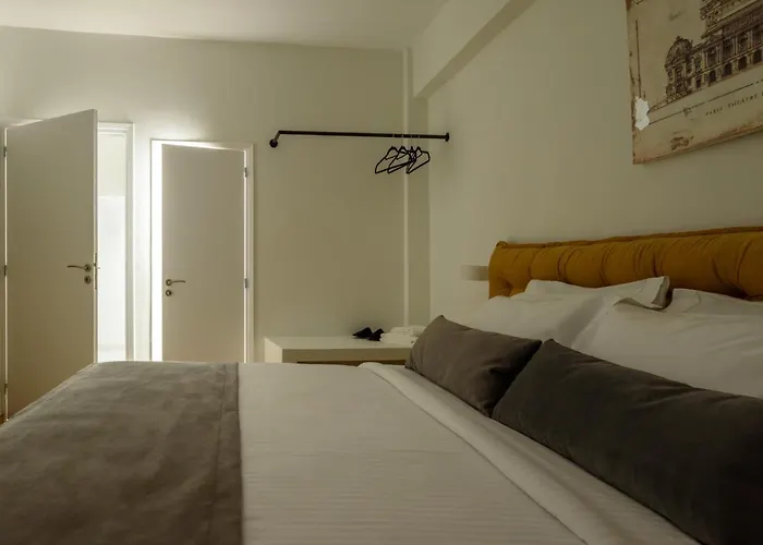 Acropolis Grand Apartment
